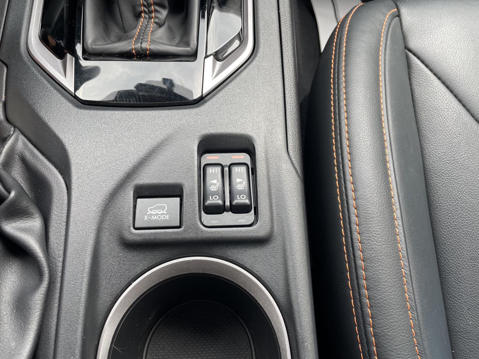 Vehicle photo 28