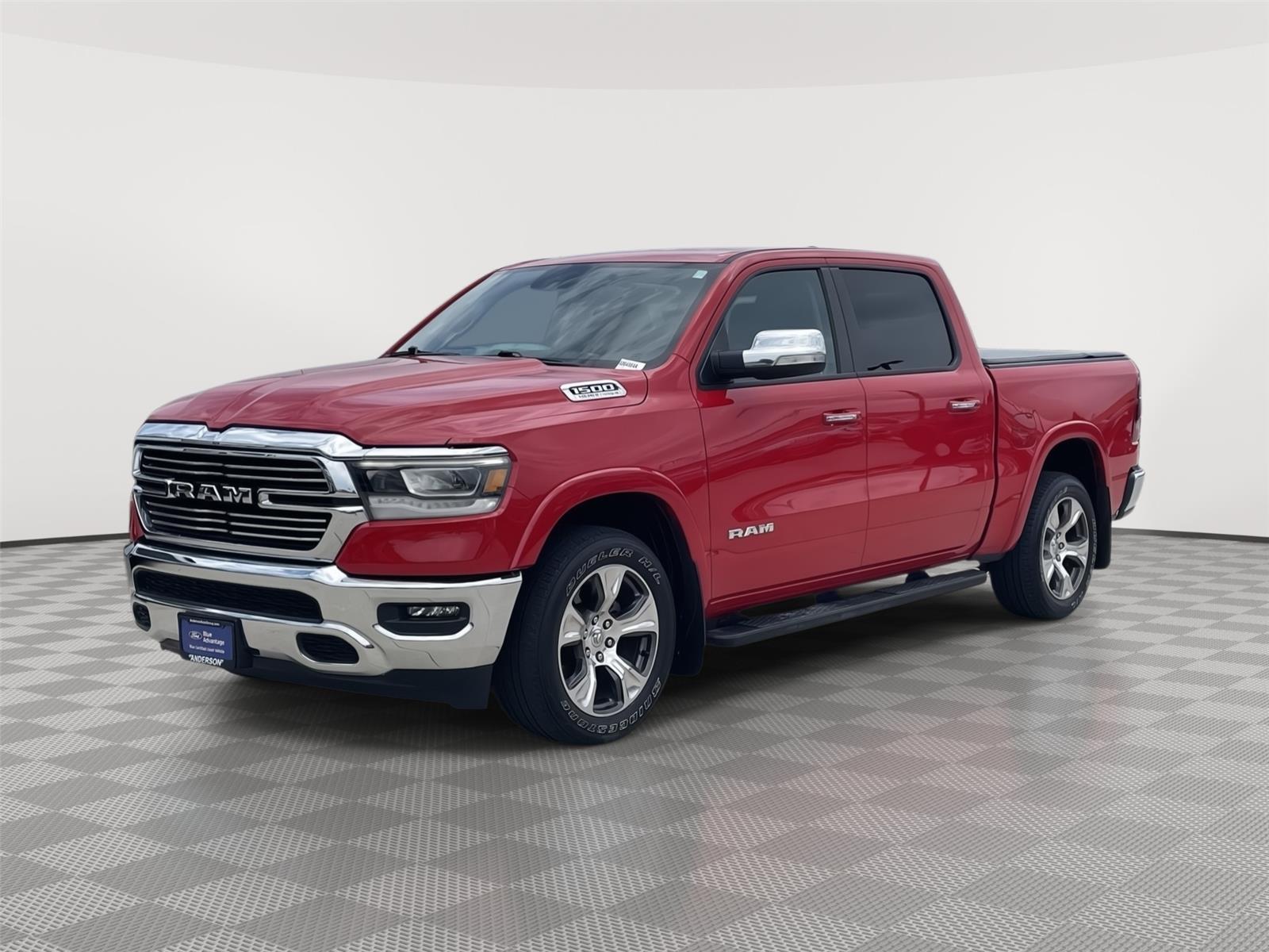 Flame Red Clearcoat 2022 RAM 1500 Pickup Truck Four-Wheel Drive 8-Speed Automatic