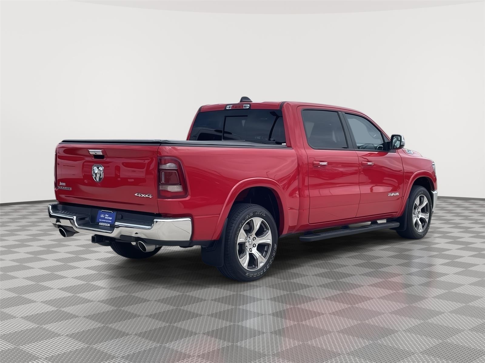 Vehicle photo 7