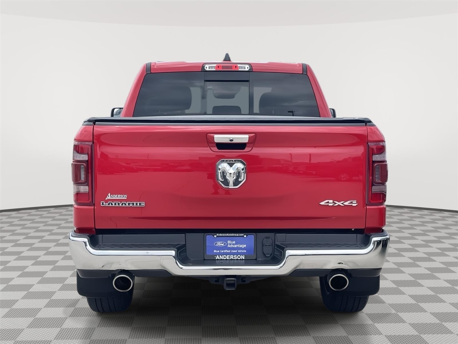 Vehicle photo 8