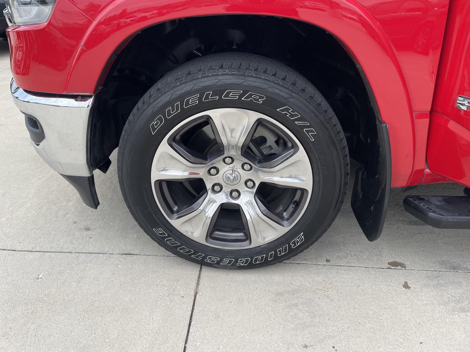 Vehicle photo 10