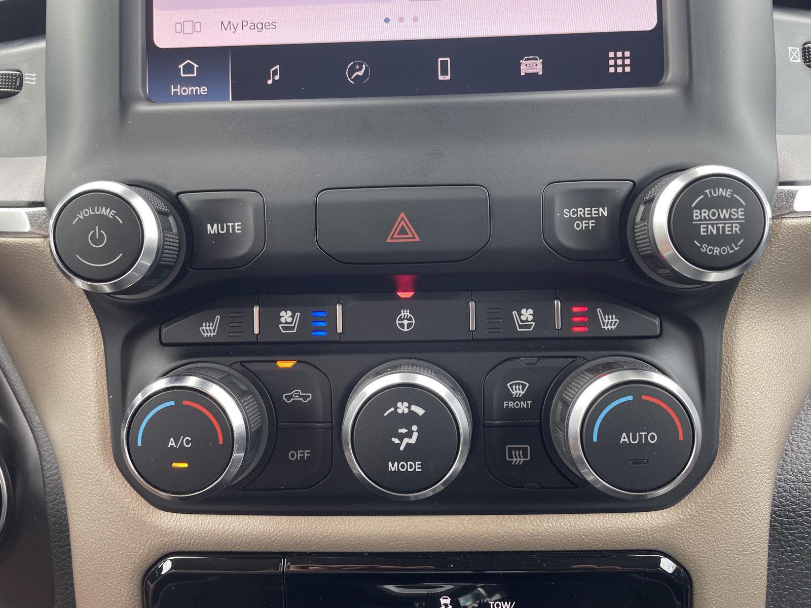 Vehicle photo 26