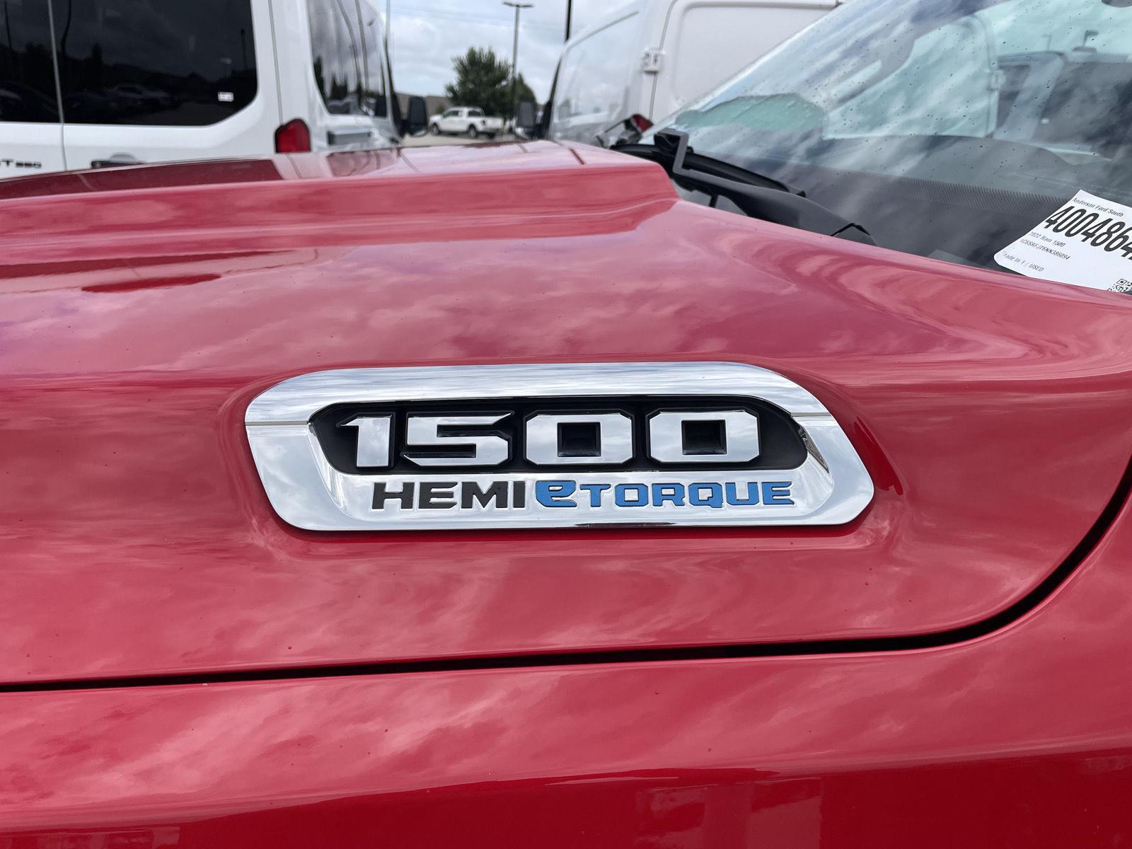 Vehicle photo 36