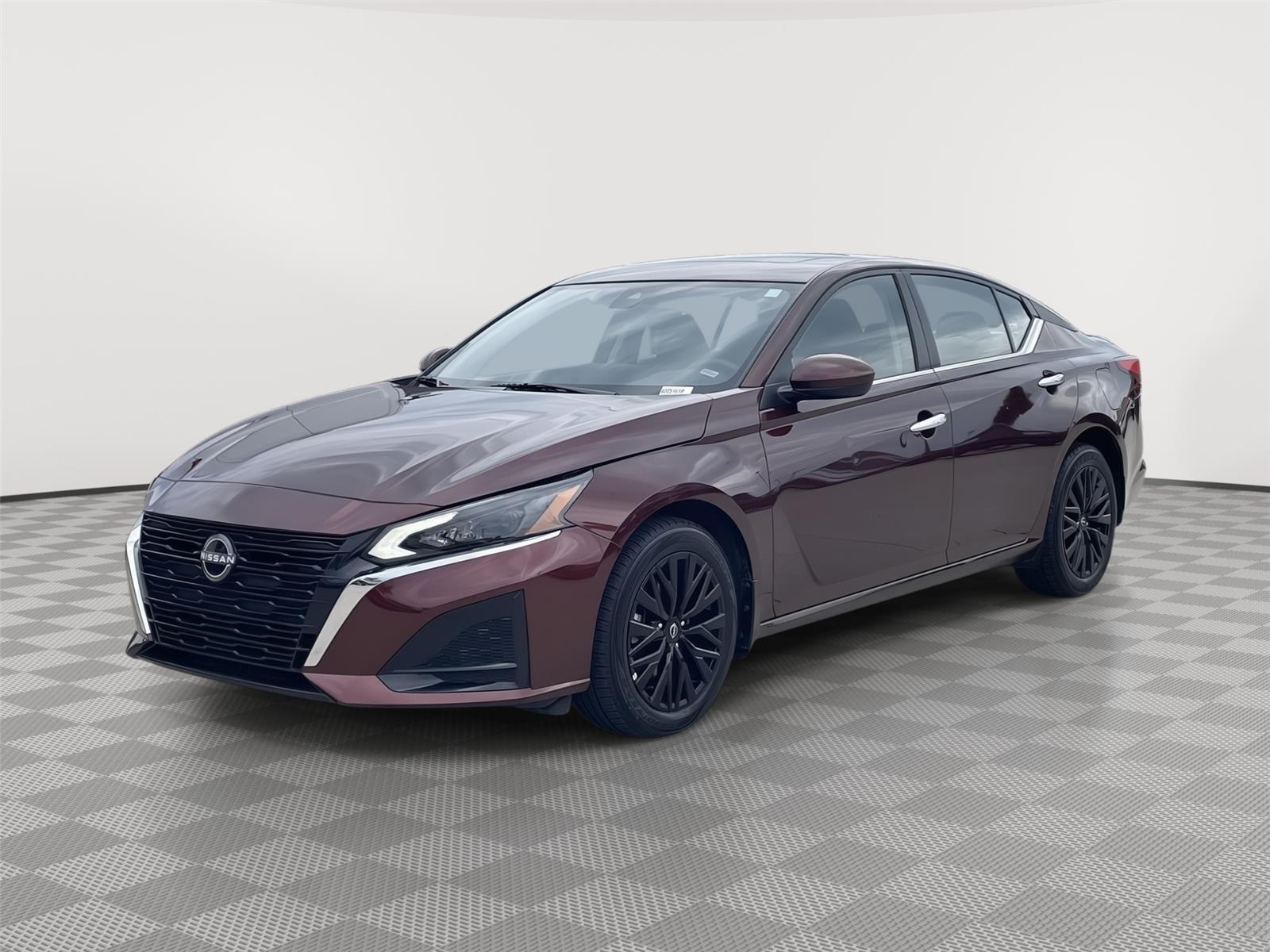 Garnet Pearl Metallic 2025 Nissan Altima Sedan All-Wheel Drive Continuously Variable Transmission