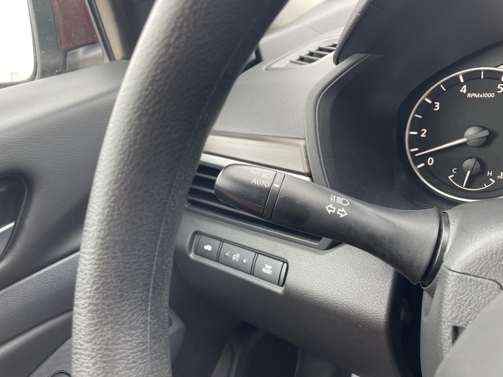Vehicle photo 16