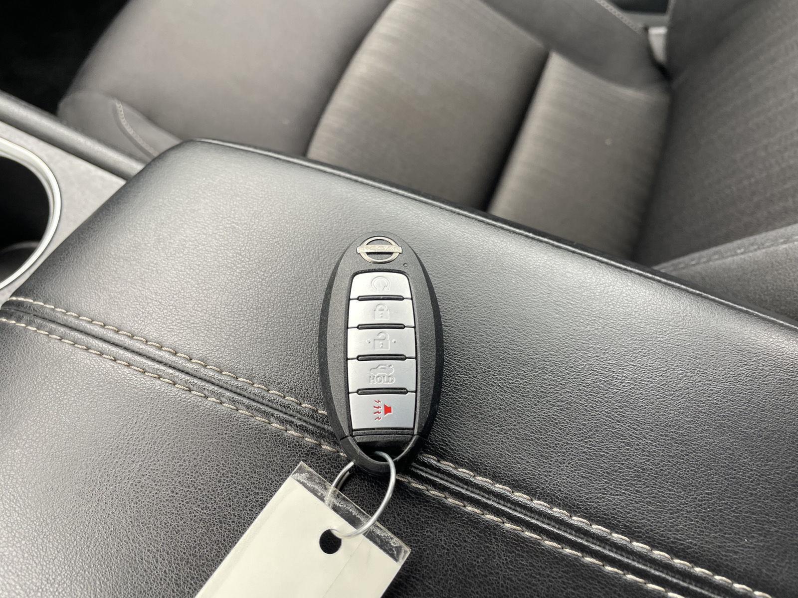 Vehicle photo 36