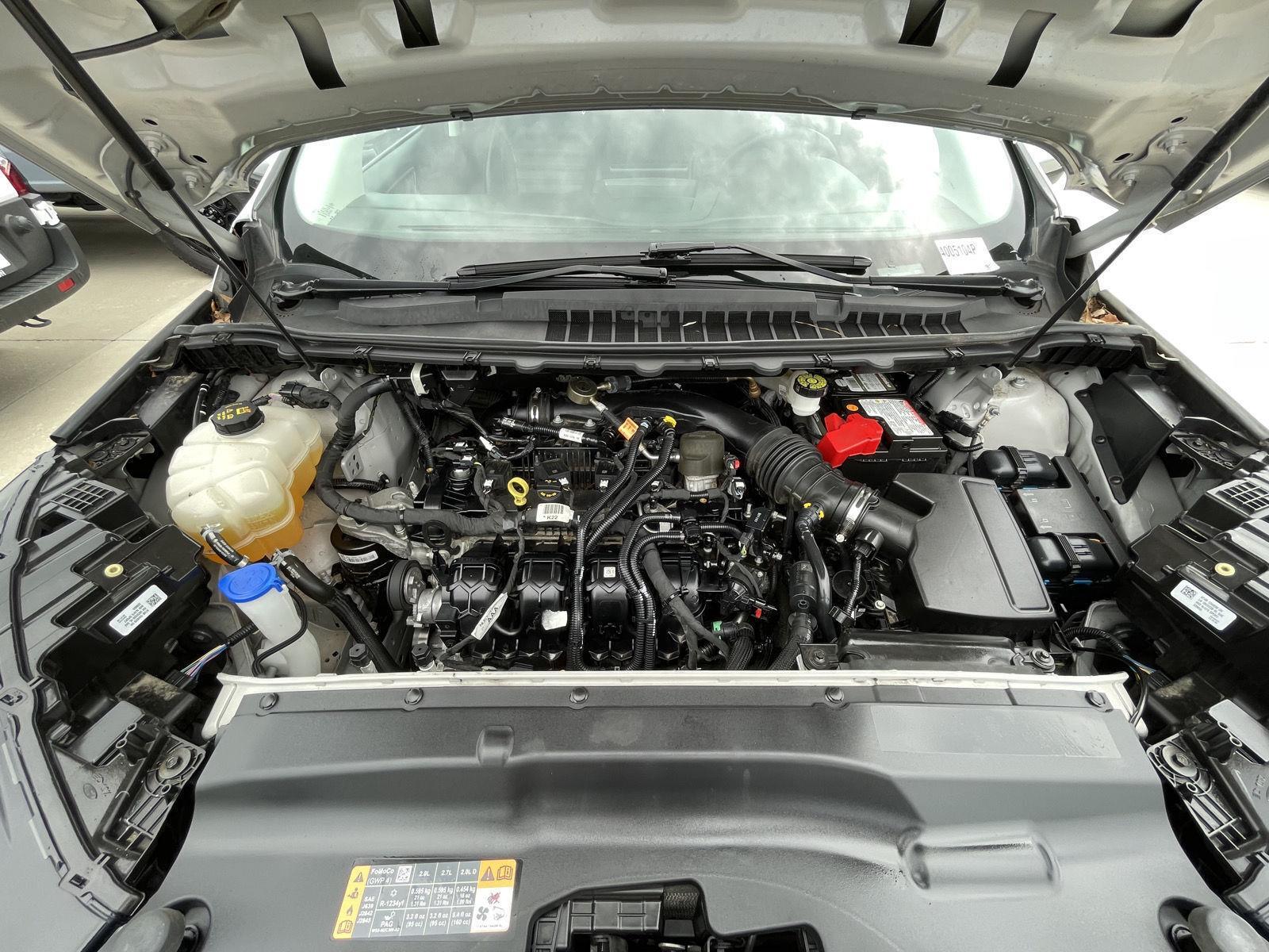 Vehicle photo 33