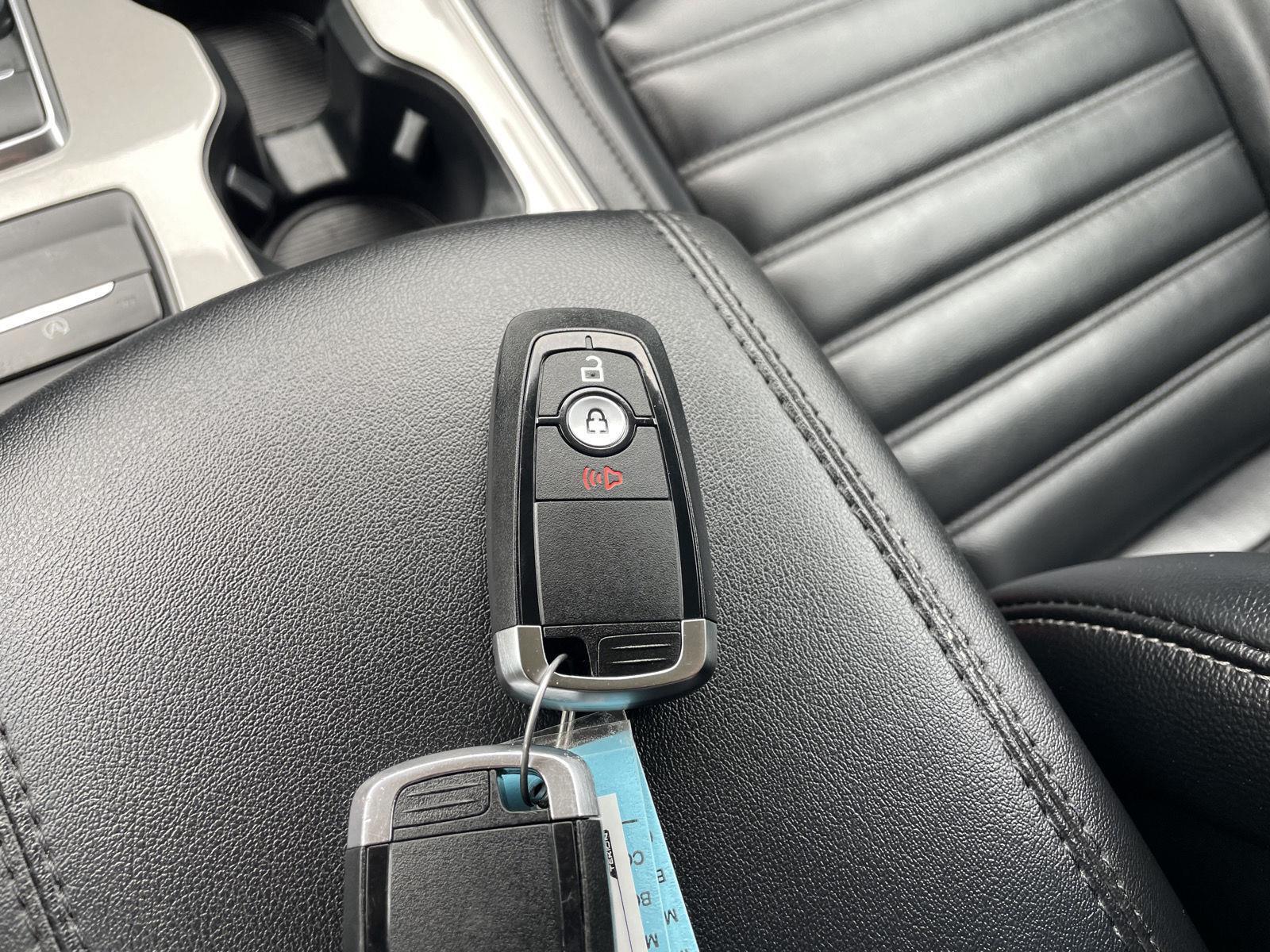 Vehicle photo 37