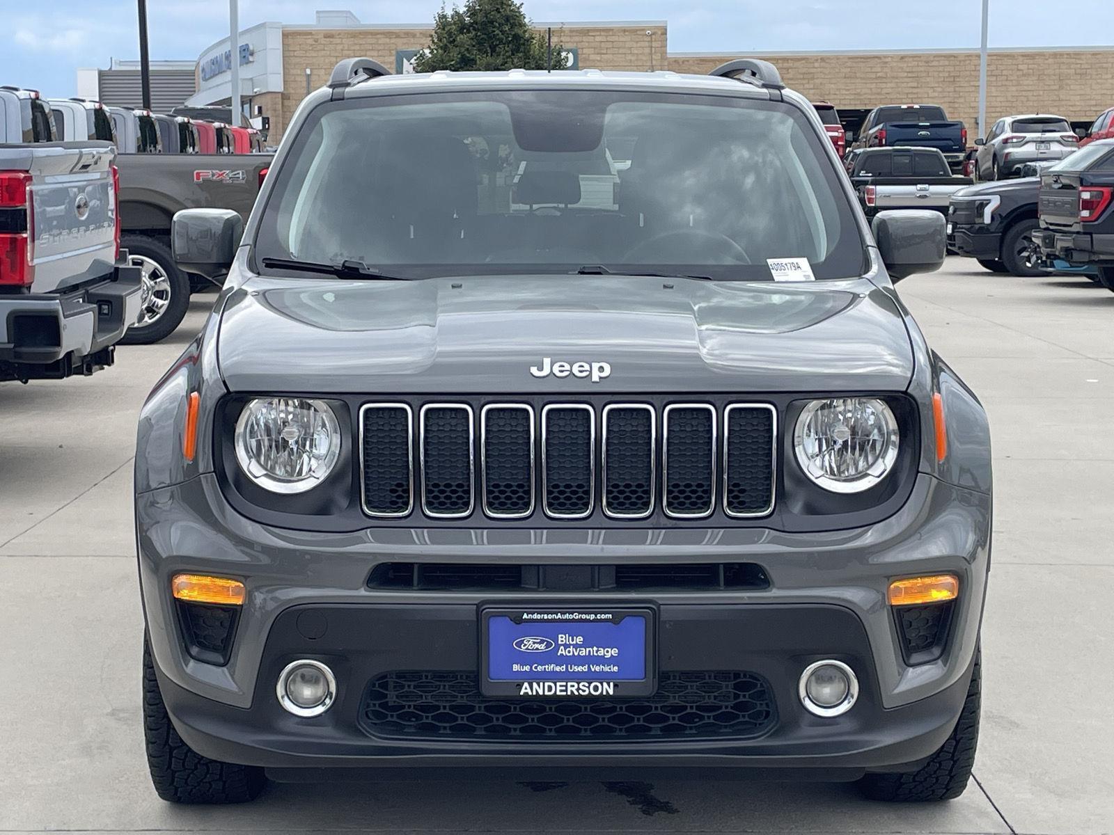 Vehicle photo 4
