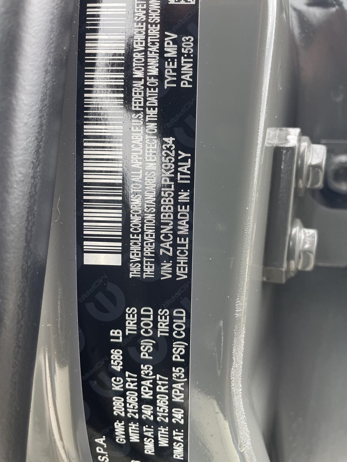 Vehicle photo 28