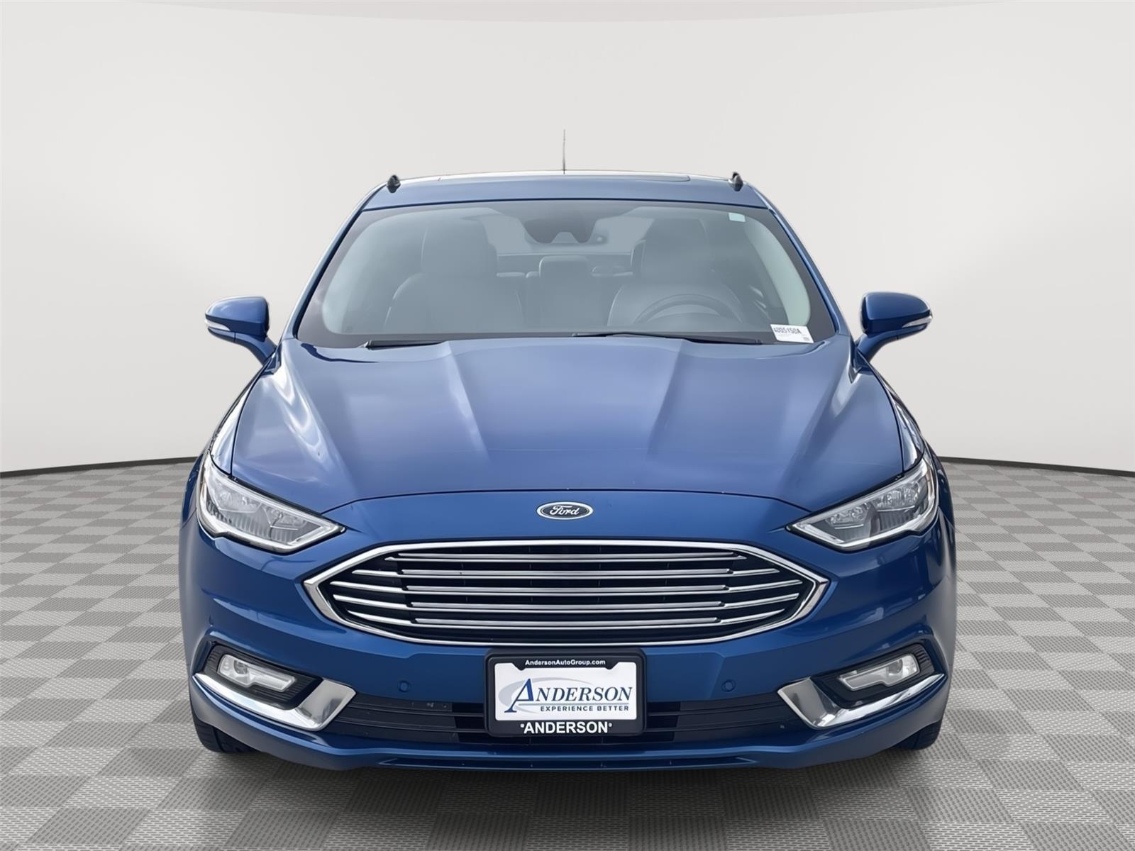 Vehicle photo 4