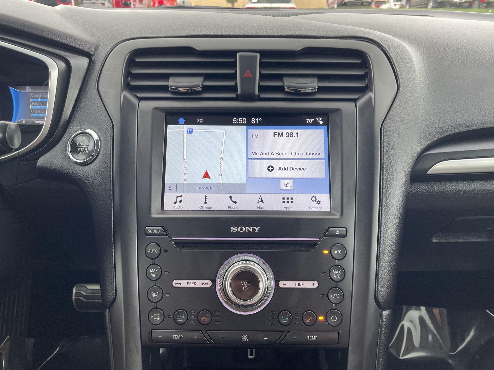 Vehicle photo 22