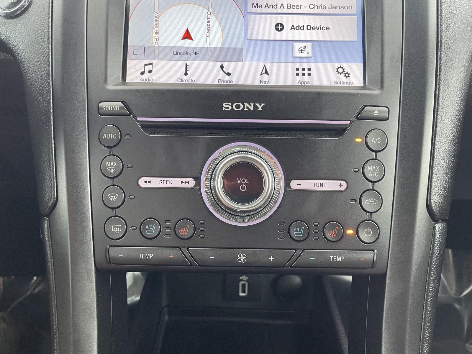 Vehicle photo 26