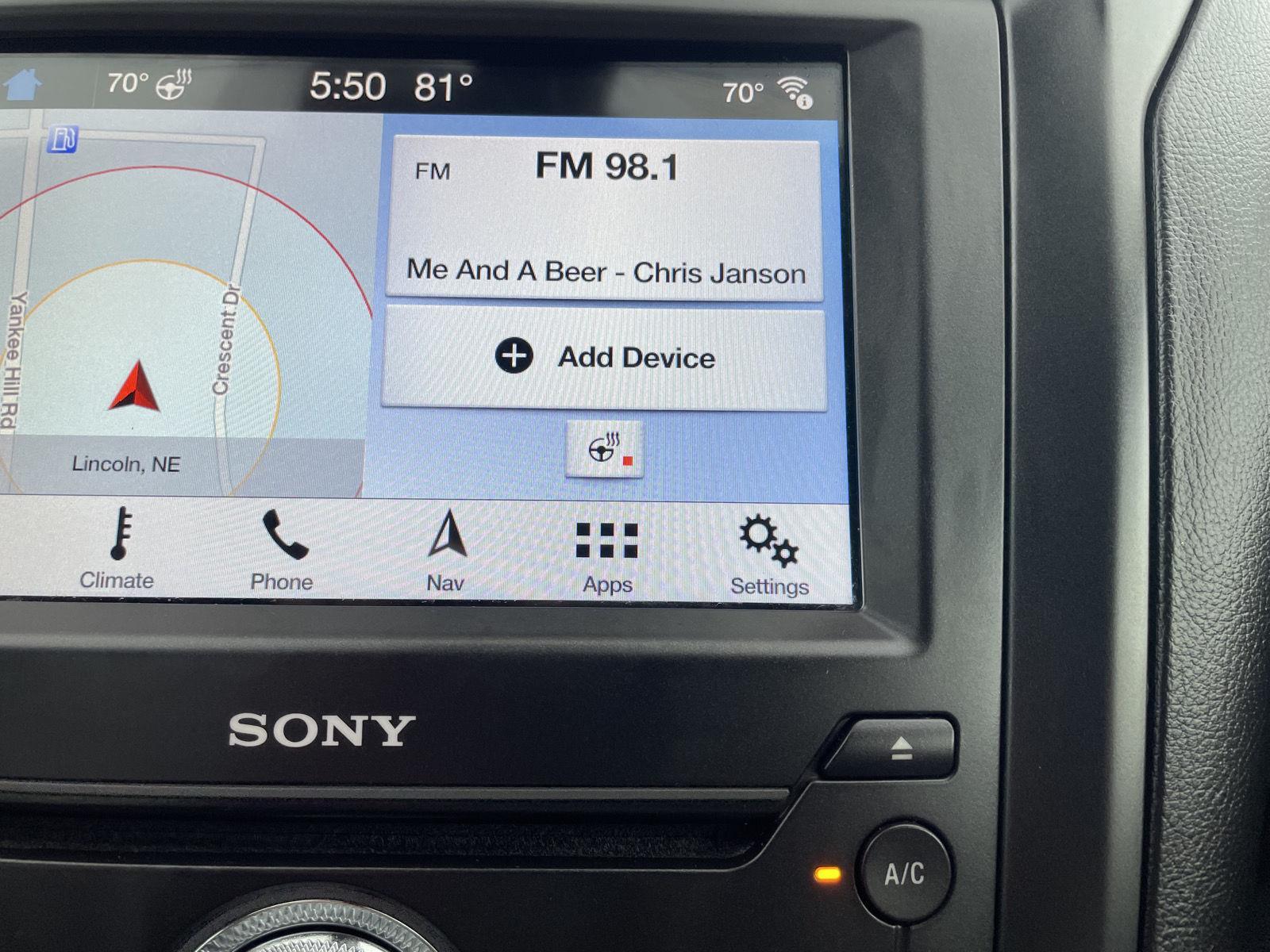 Vehicle photo 29