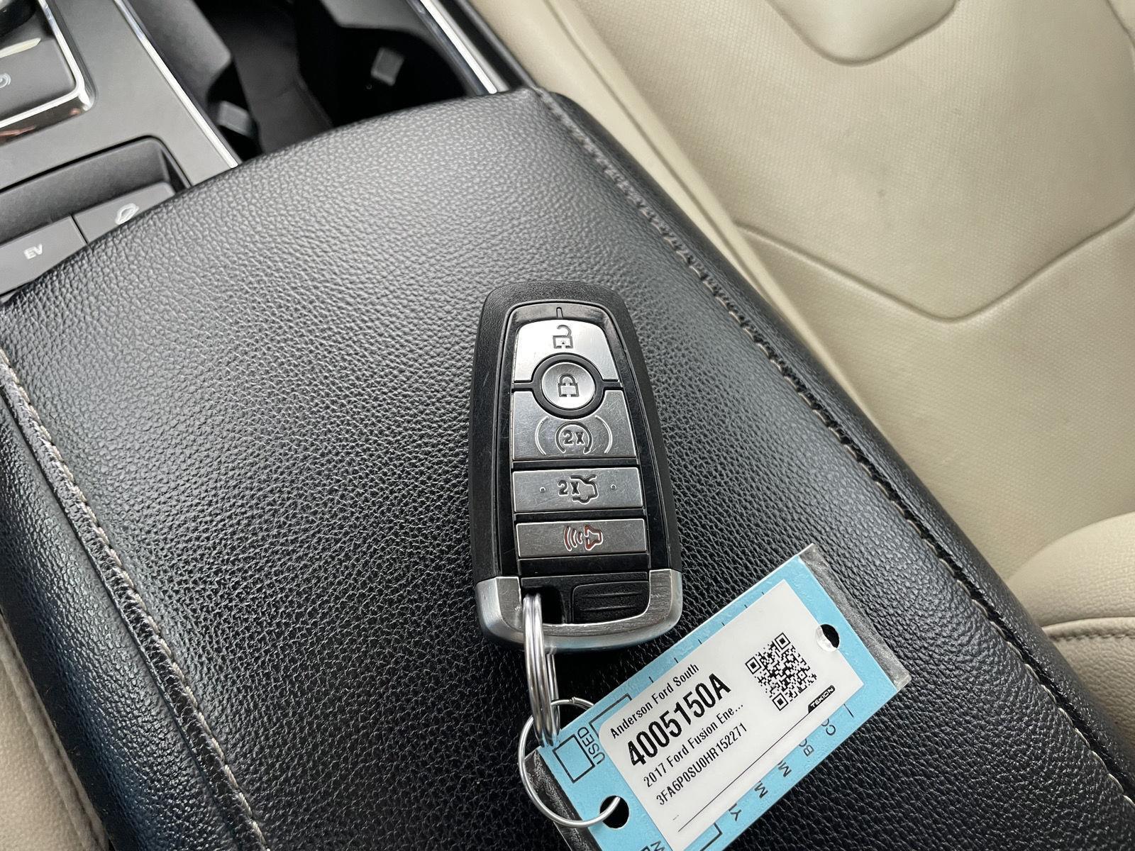 Vehicle photo 40