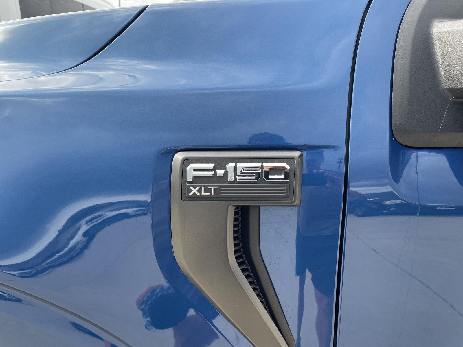 Vehicle photo 37