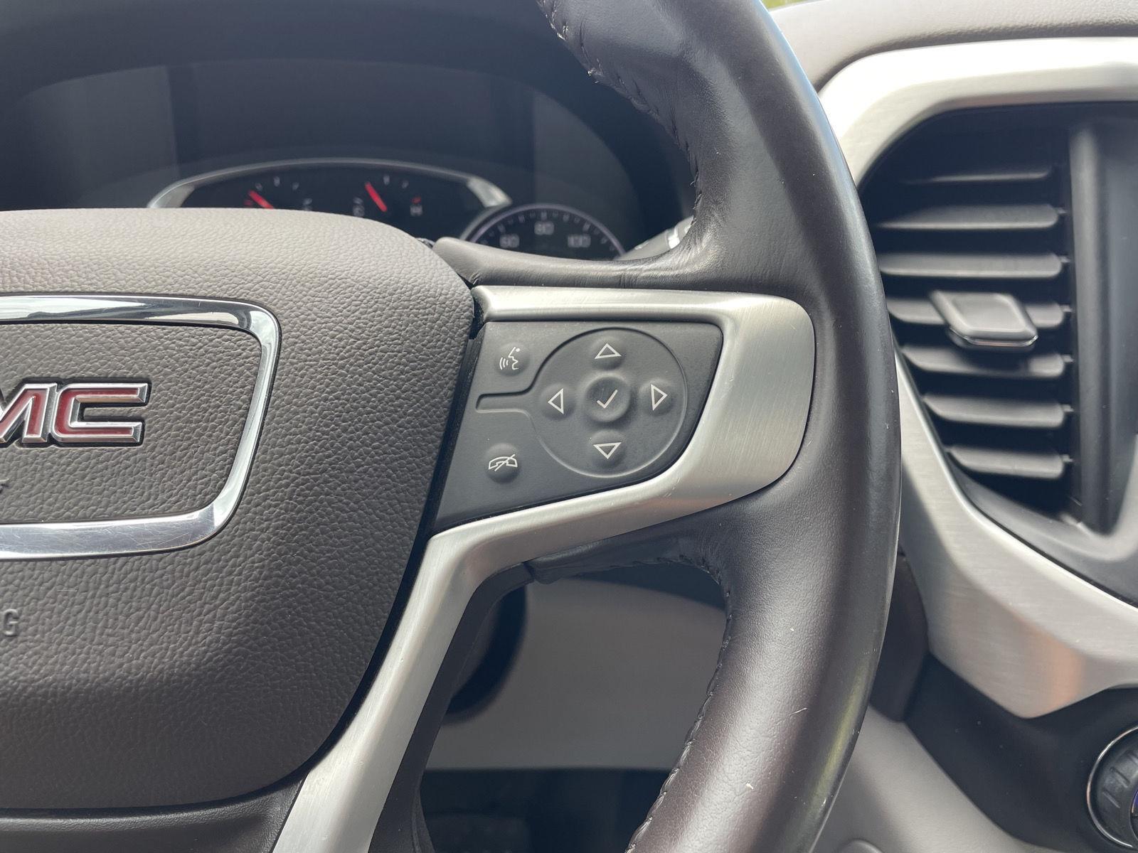 Vehicle photo 14