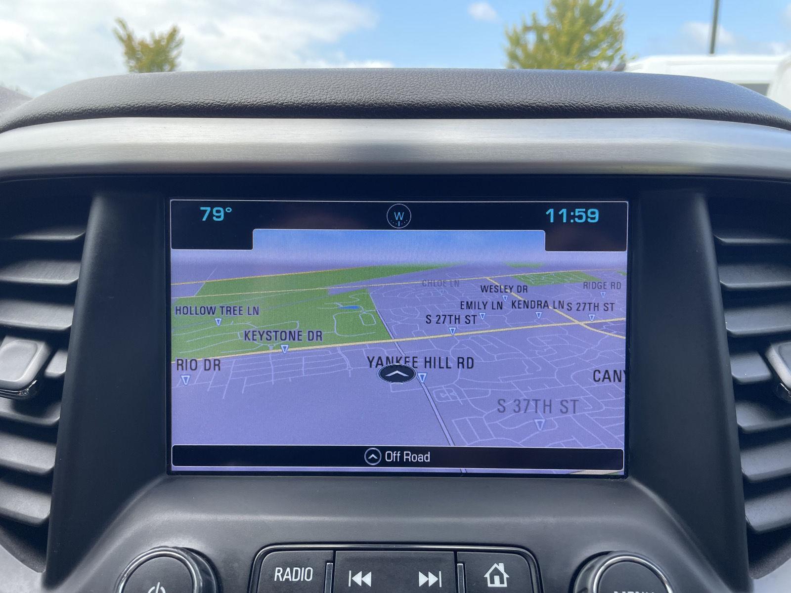 Vehicle photo 25