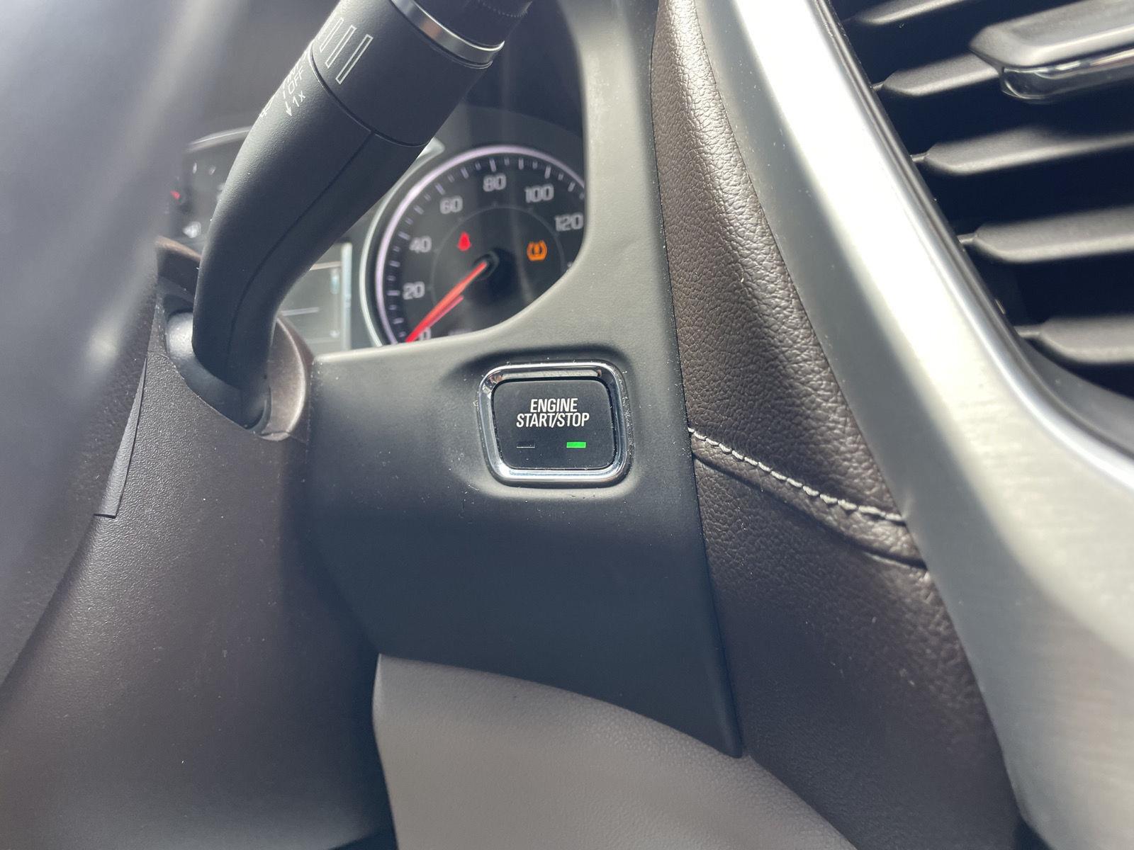 Vehicle photo 26