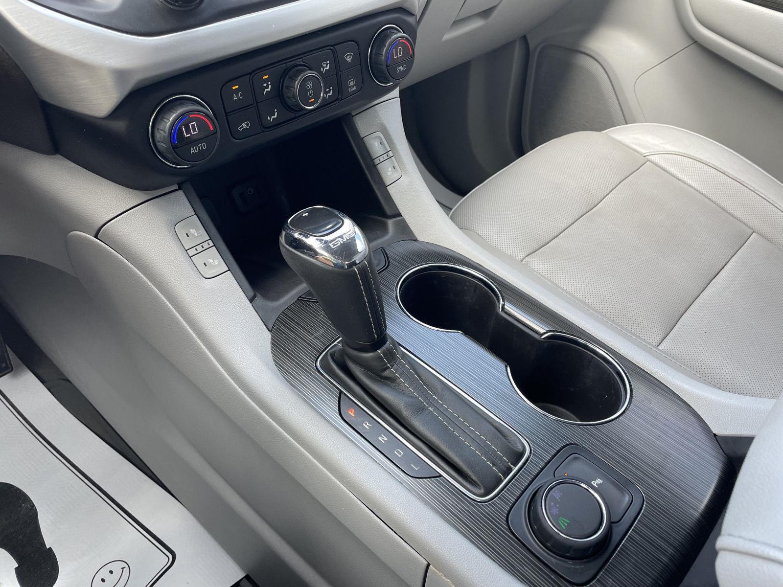 Vehicle photo 32