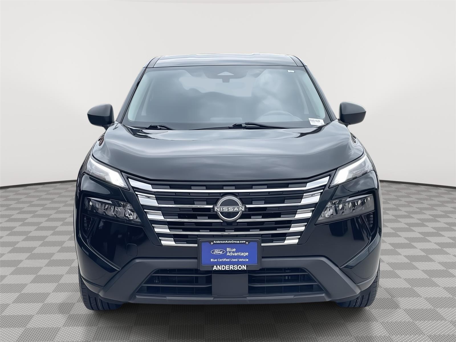 Vehicle photo 4