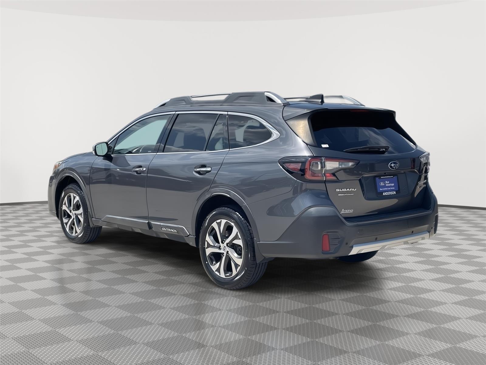 Vehicle photo 9