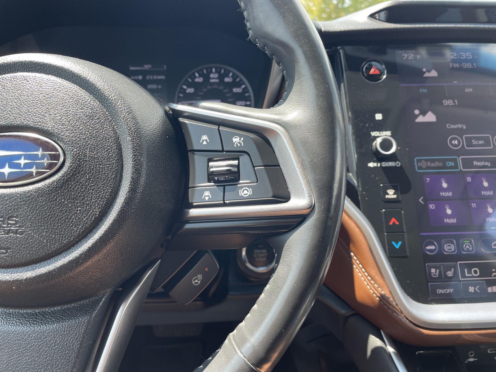 Vehicle photo 14