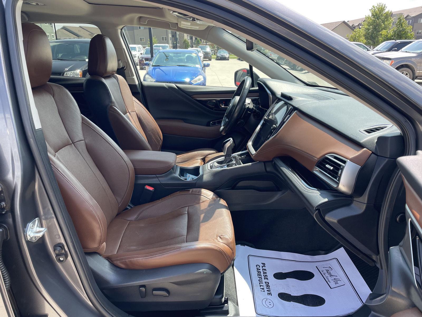 Vehicle photo 19