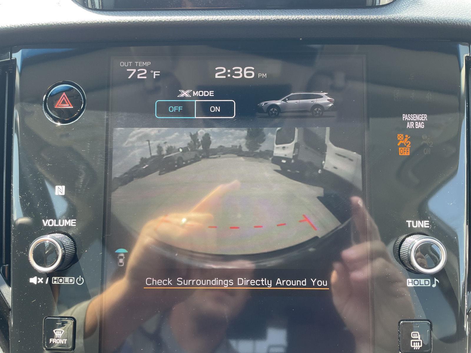 Vehicle photo 25