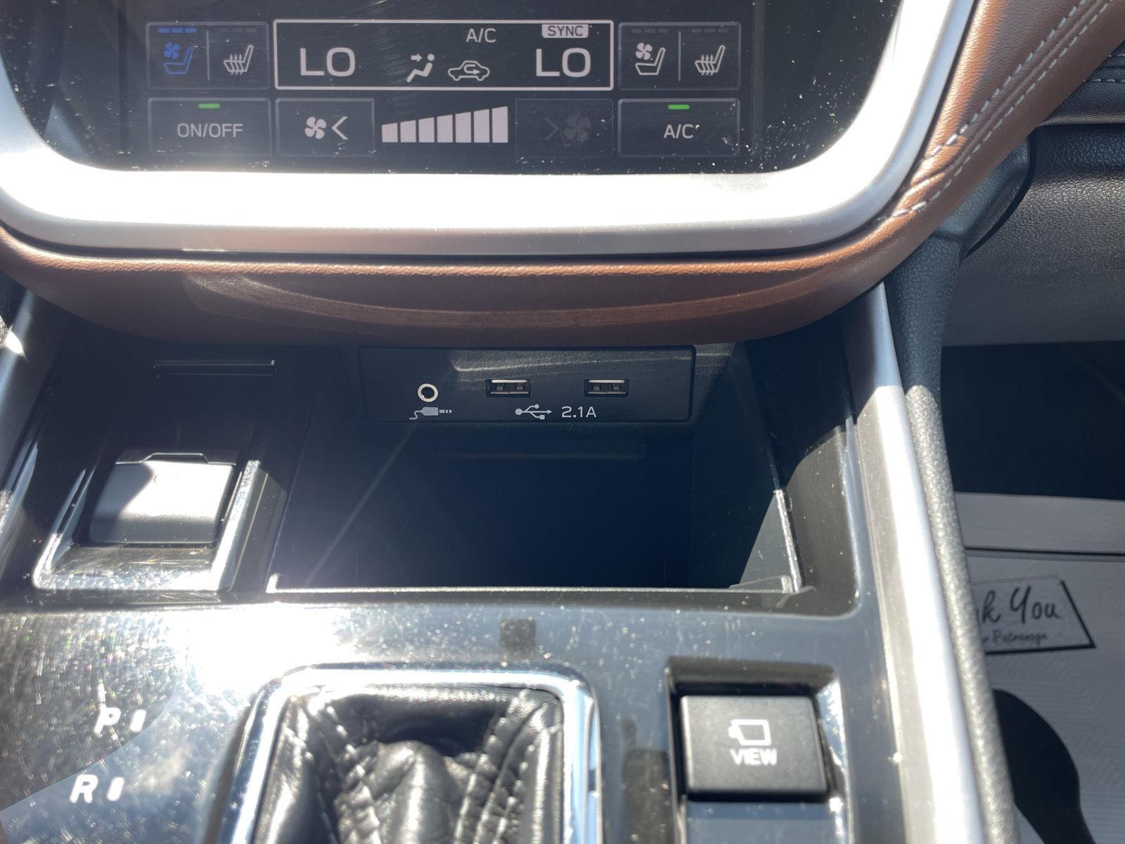 Vehicle photo 30