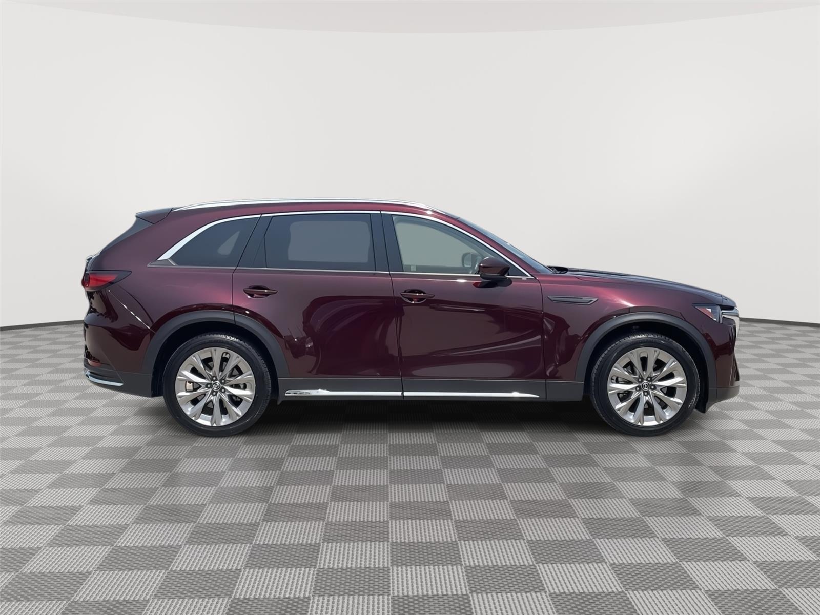 Vehicle photo 6