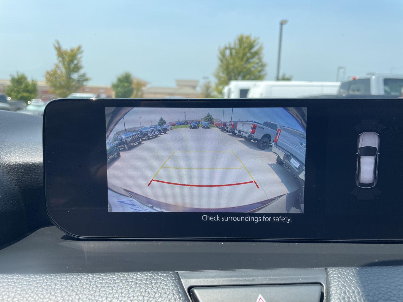 Vehicle photo 25