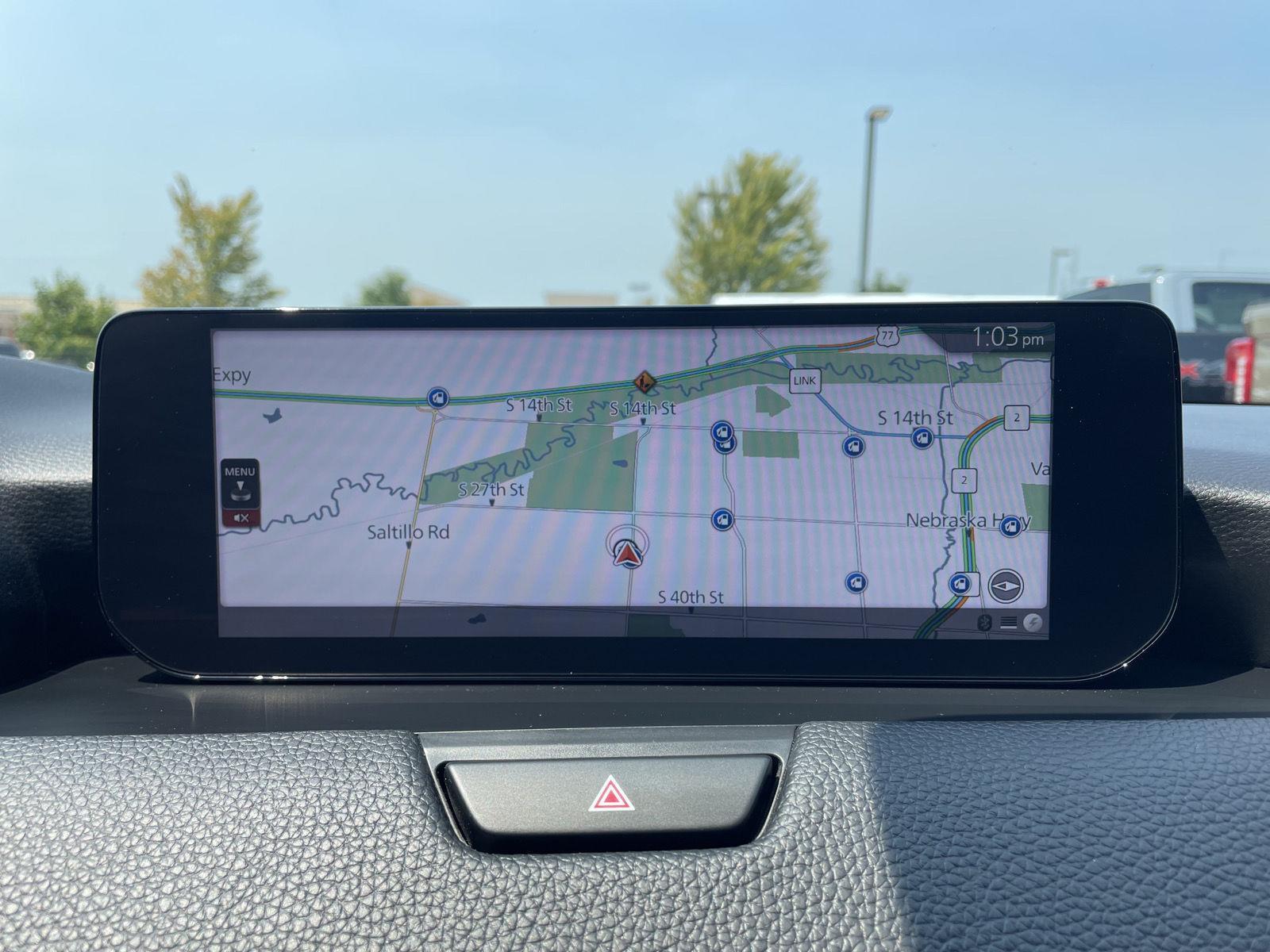 Vehicle photo 26