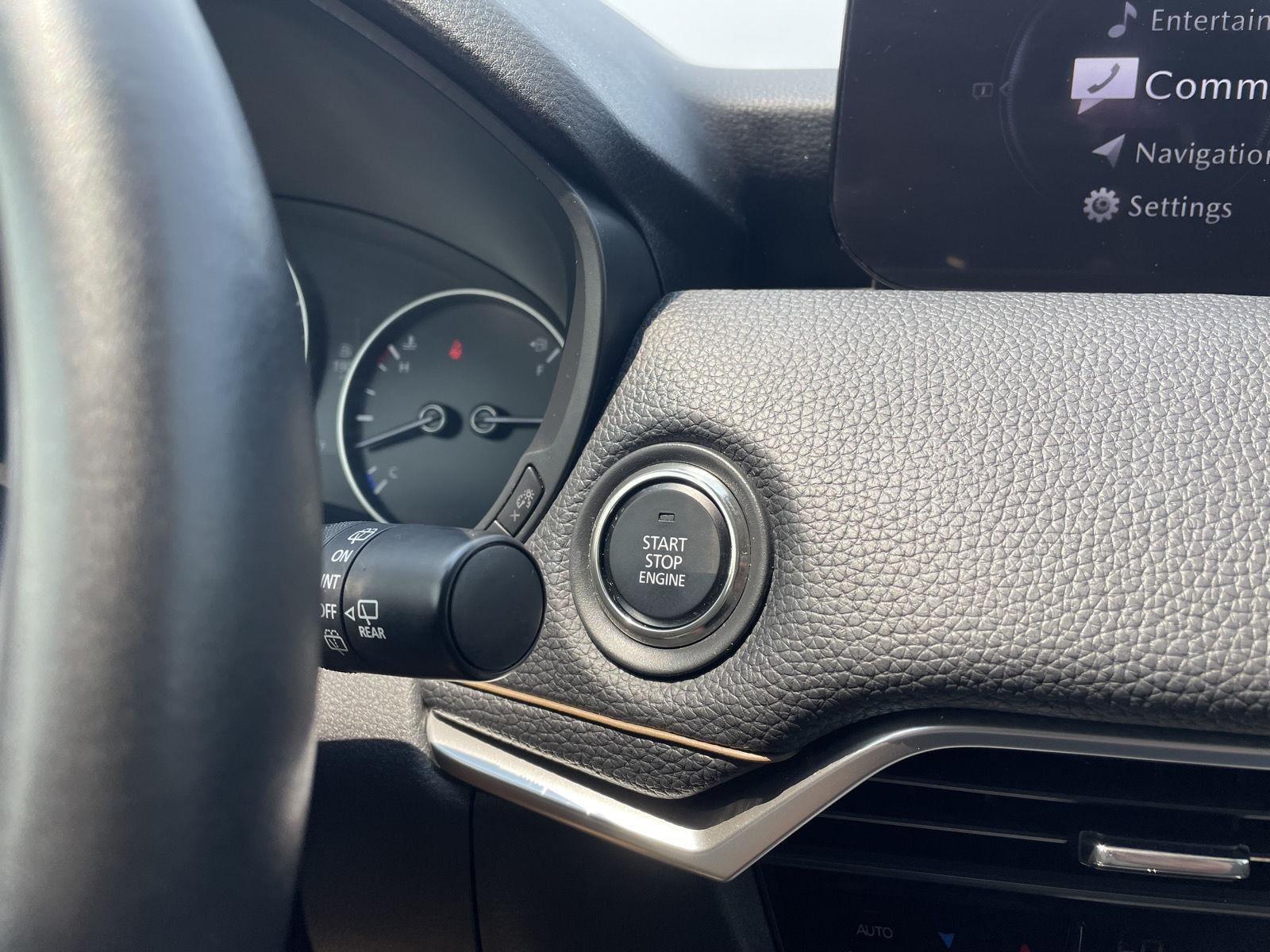 Vehicle photo 27