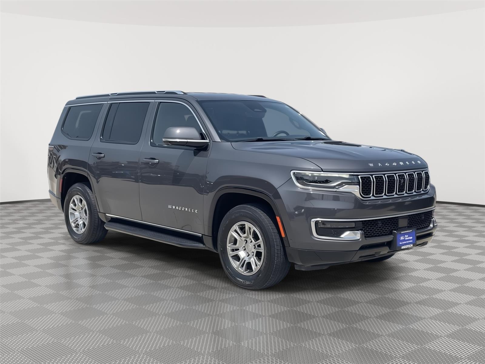 Vehicle photo 5