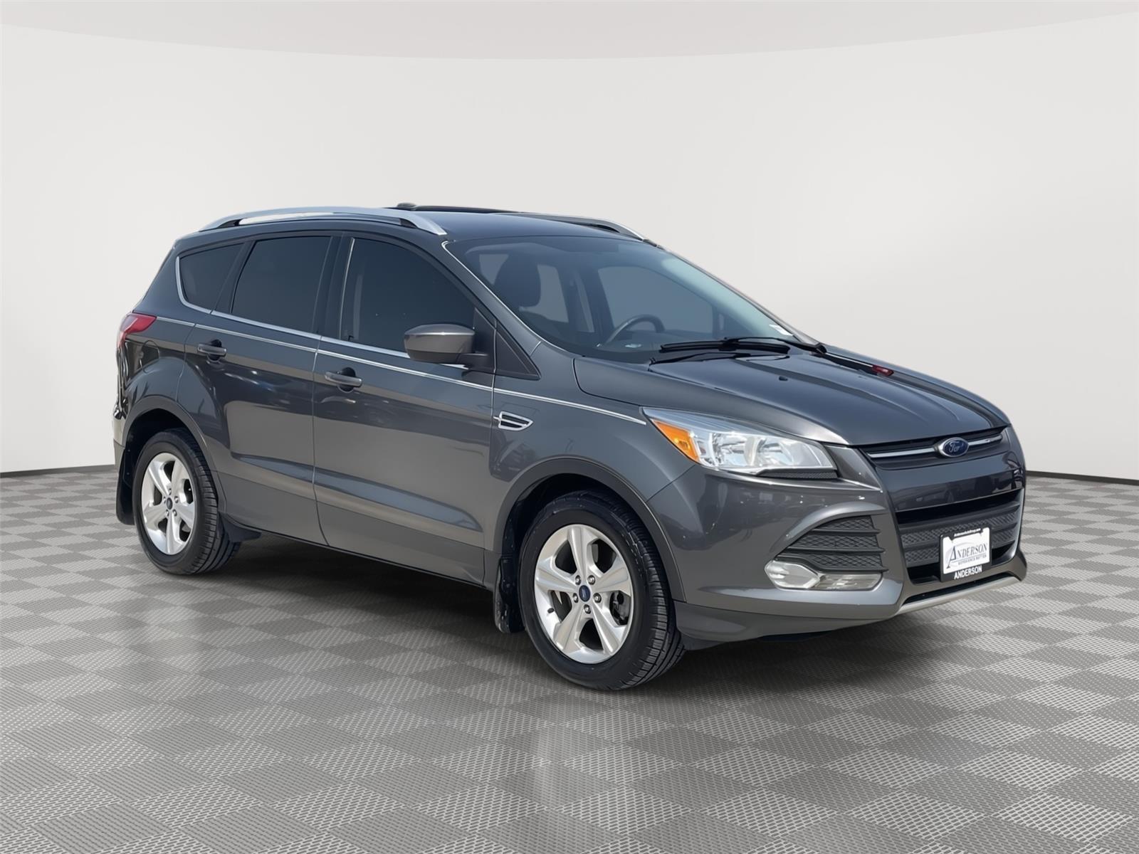 Vehicle photo 5