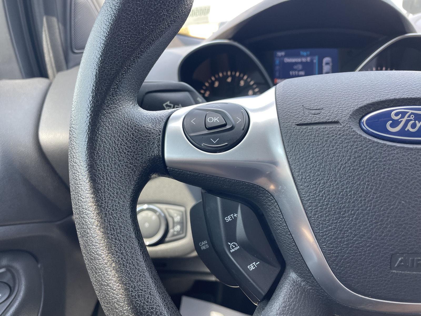 Vehicle photo 13