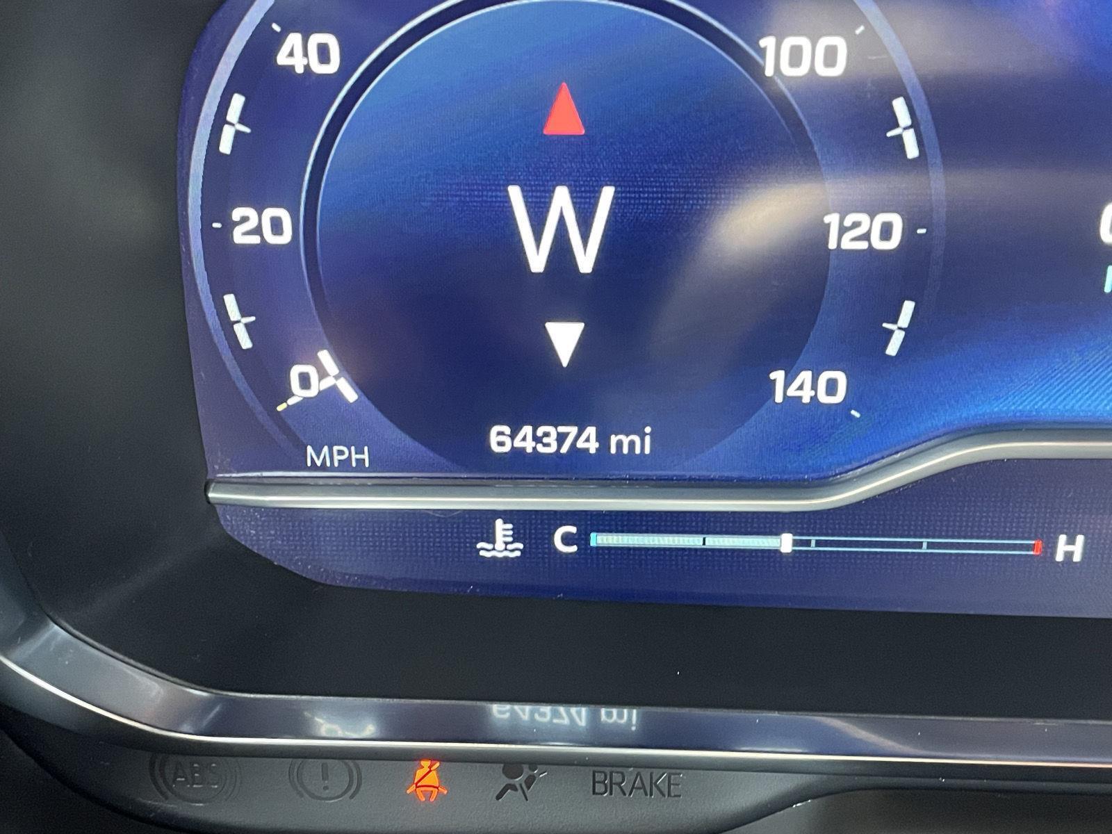 Vehicle photo 3