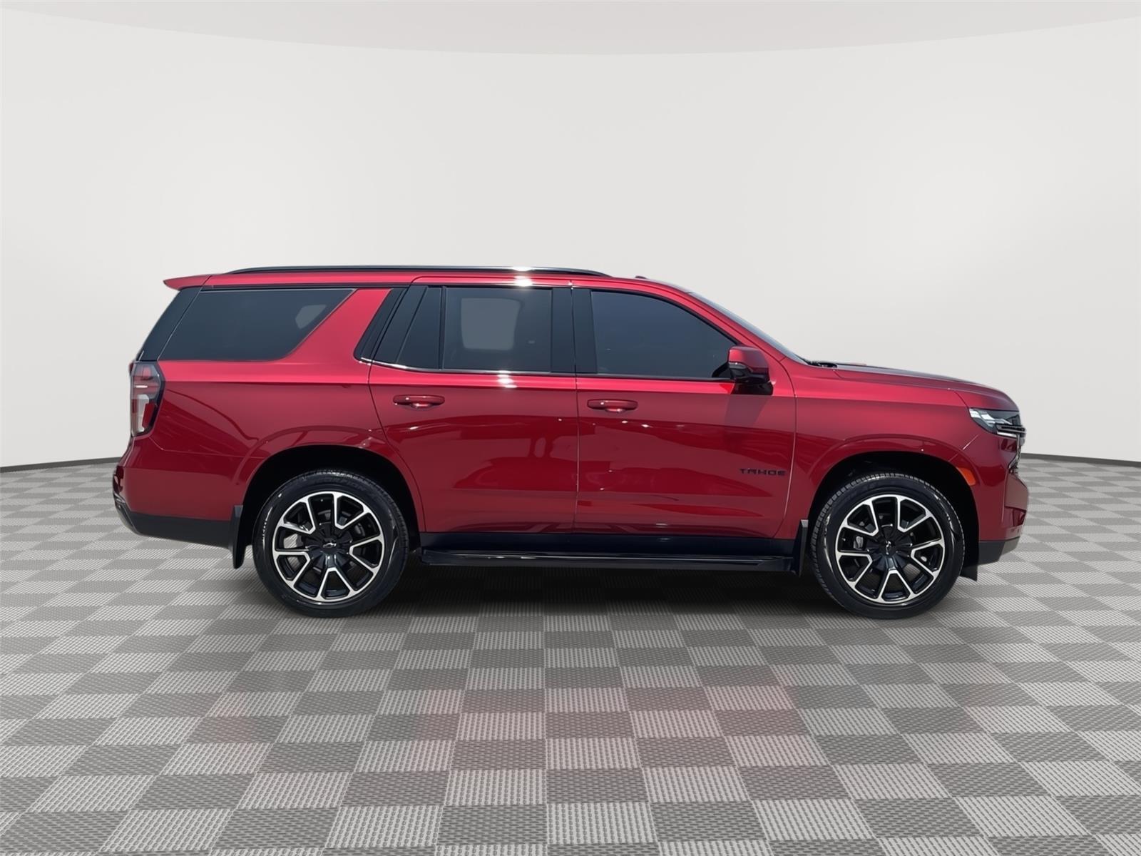 Vehicle photo 6