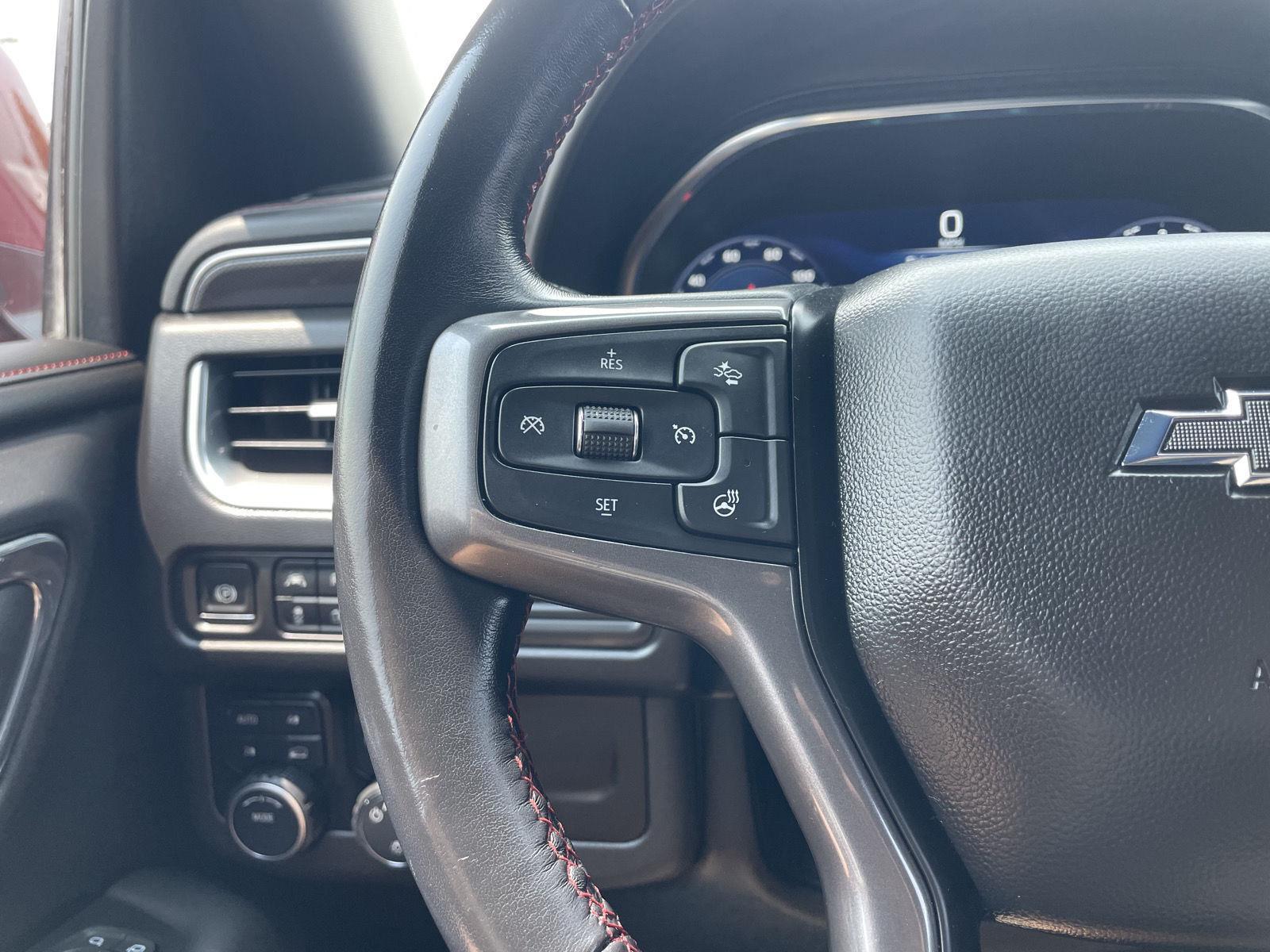 Vehicle photo 13