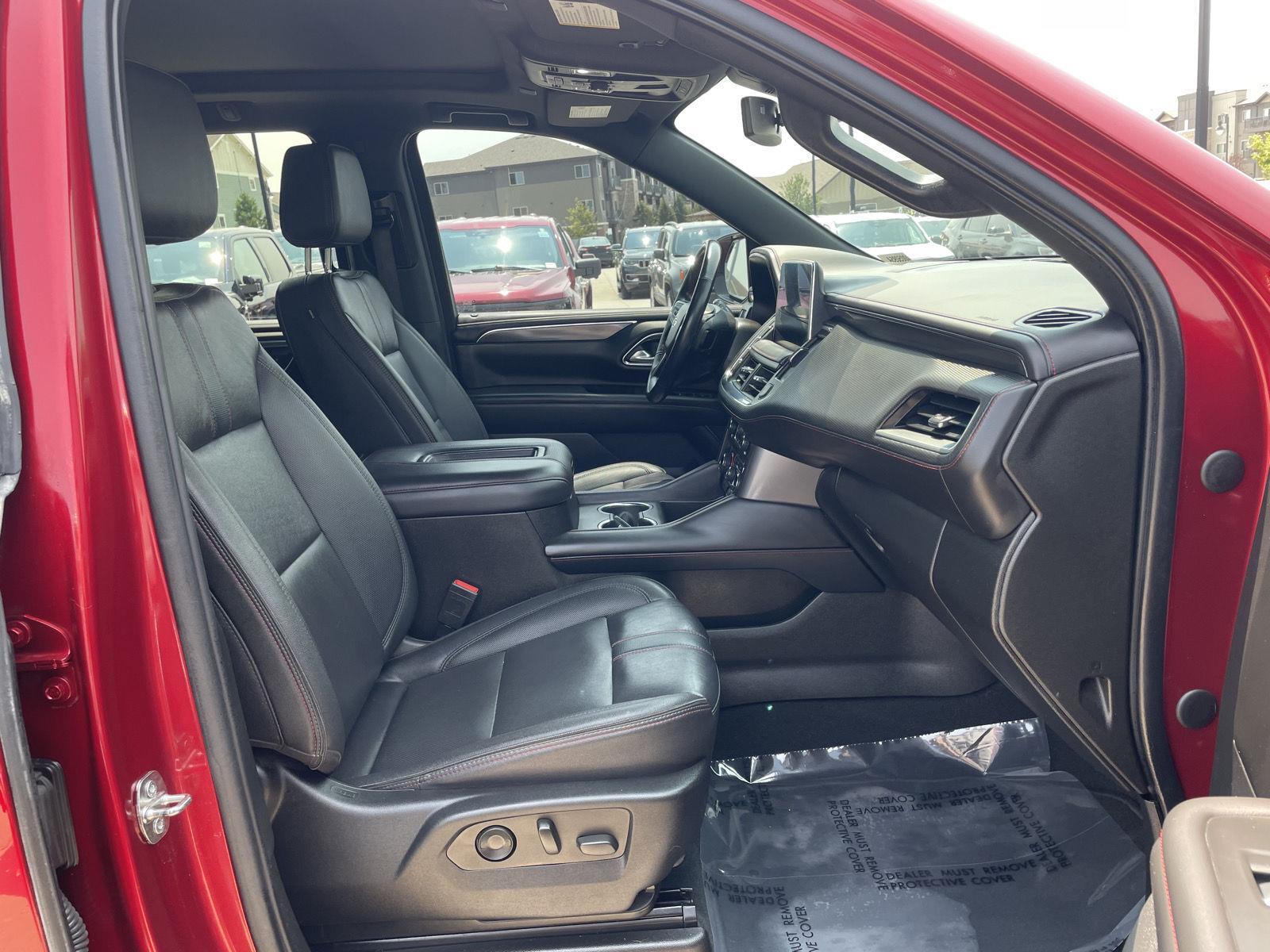 Vehicle photo 19