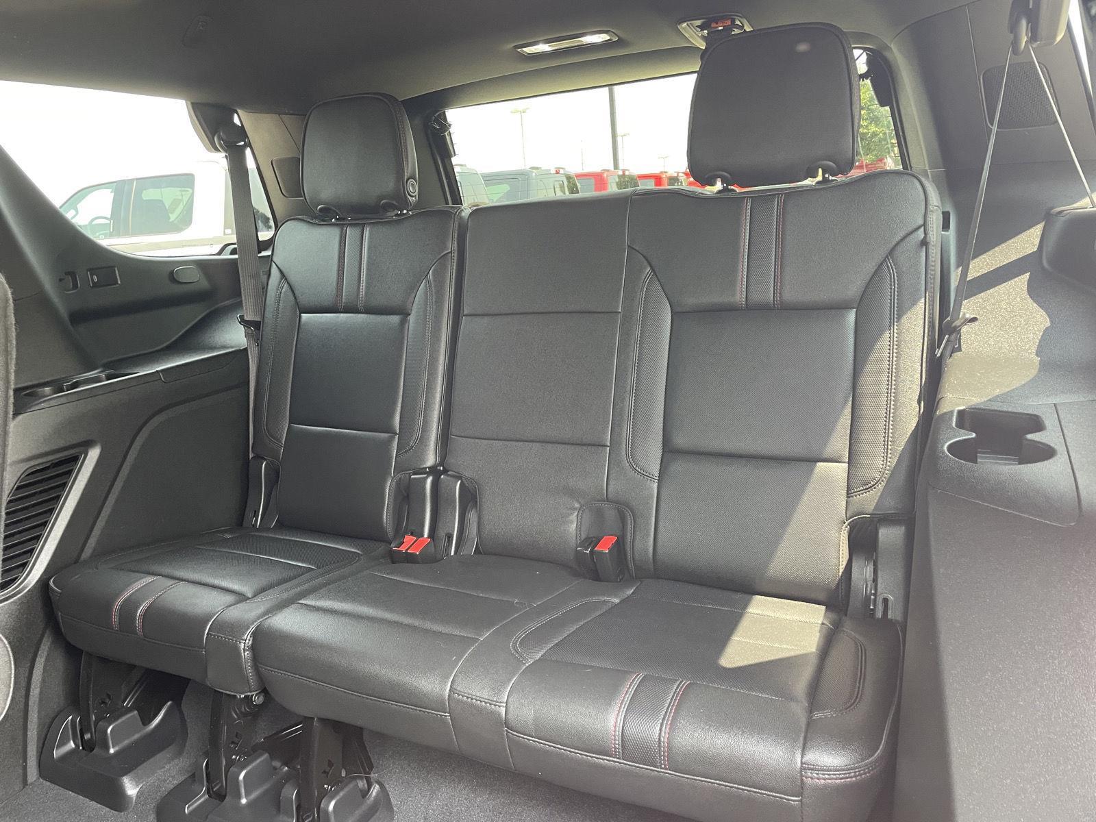 Vehicle photo 22