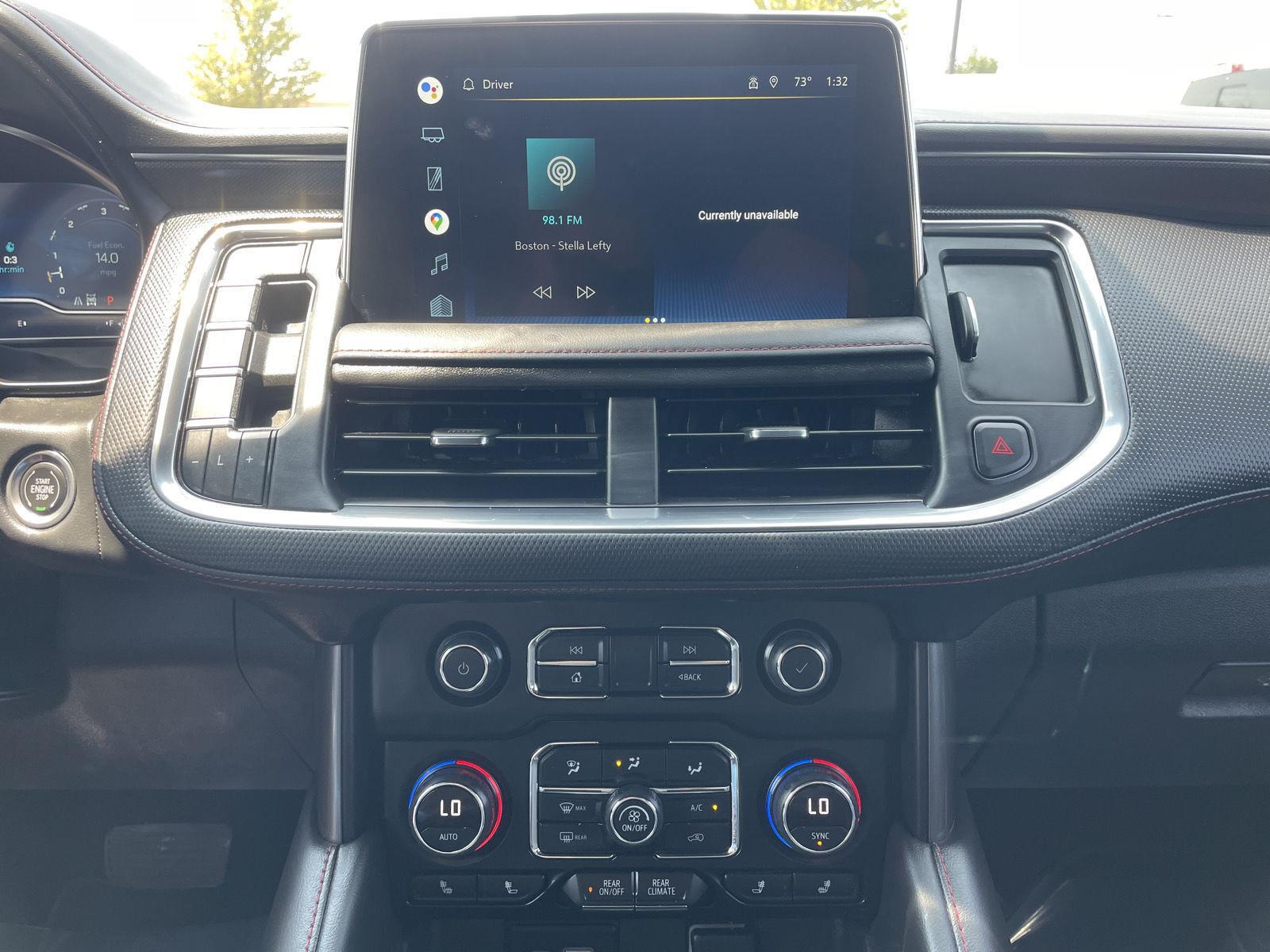 Vehicle photo 25