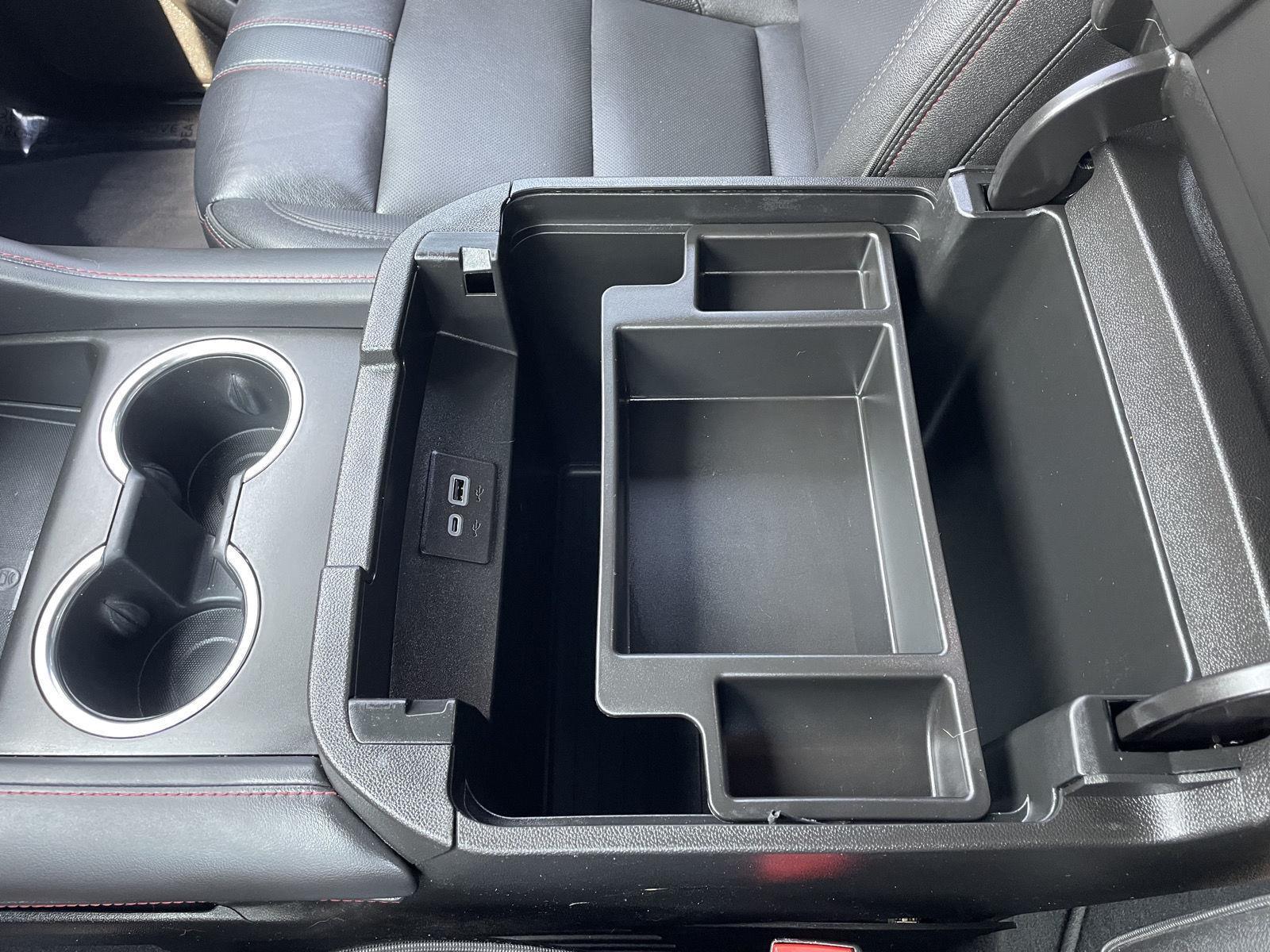 Vehicle photo 35
