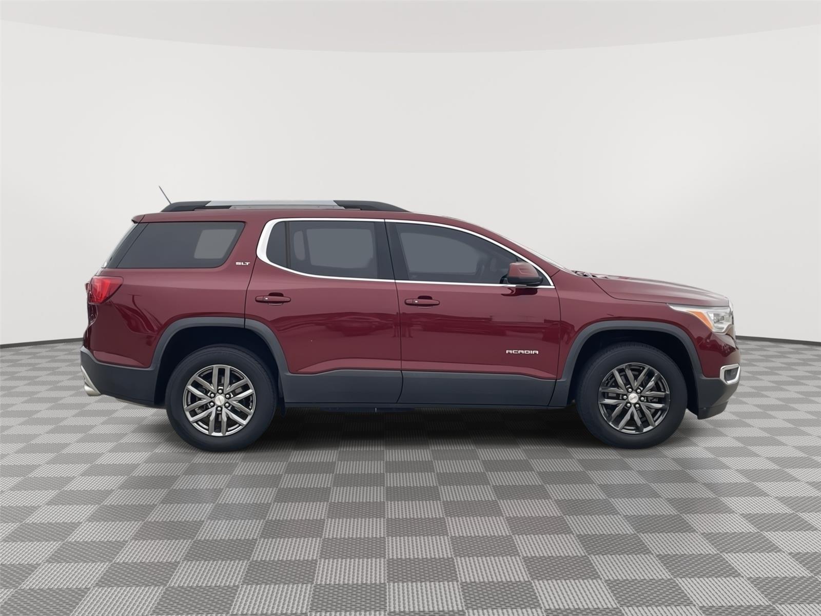 Vehicle photo 6