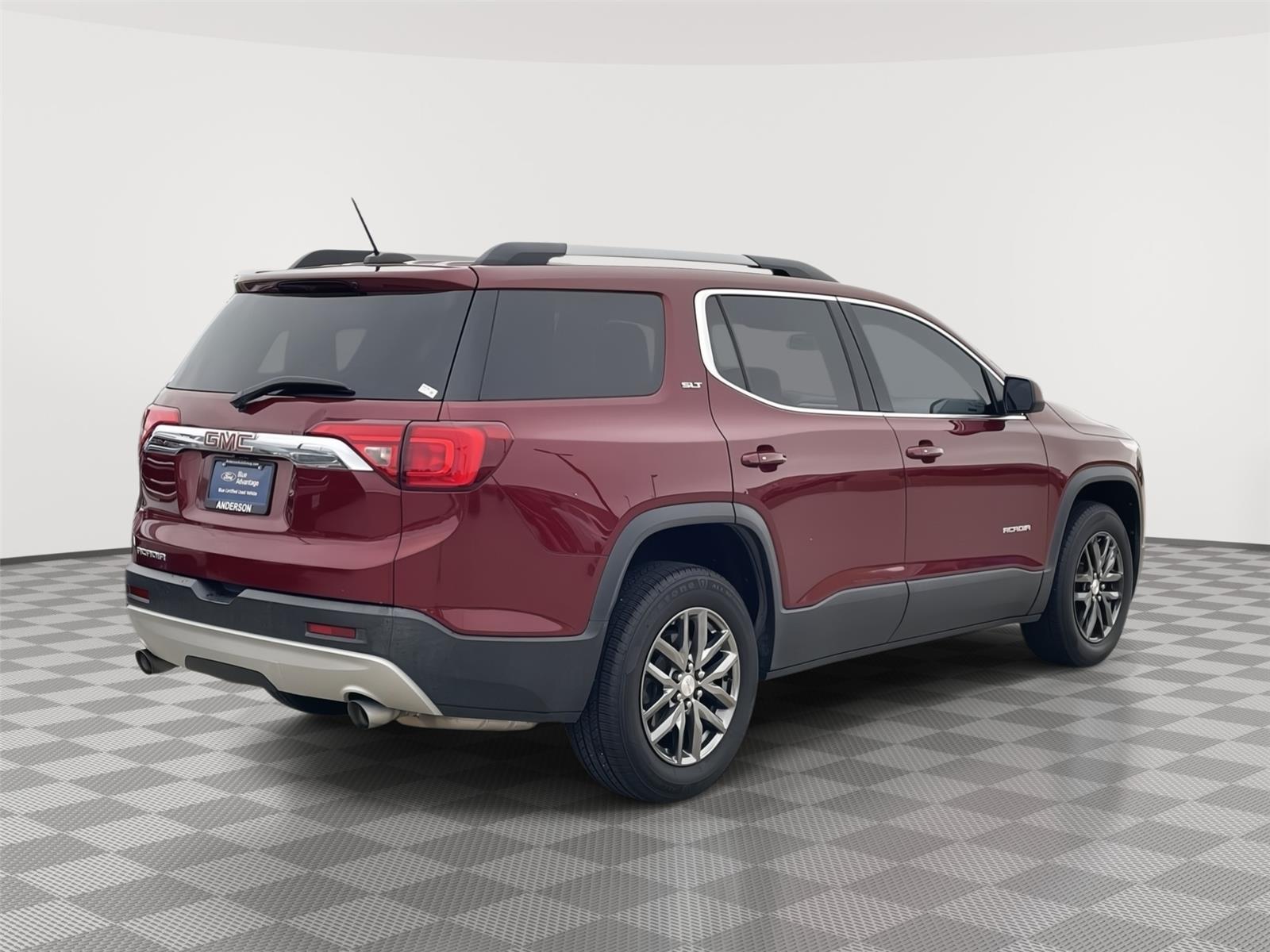 Vehicle photo 7