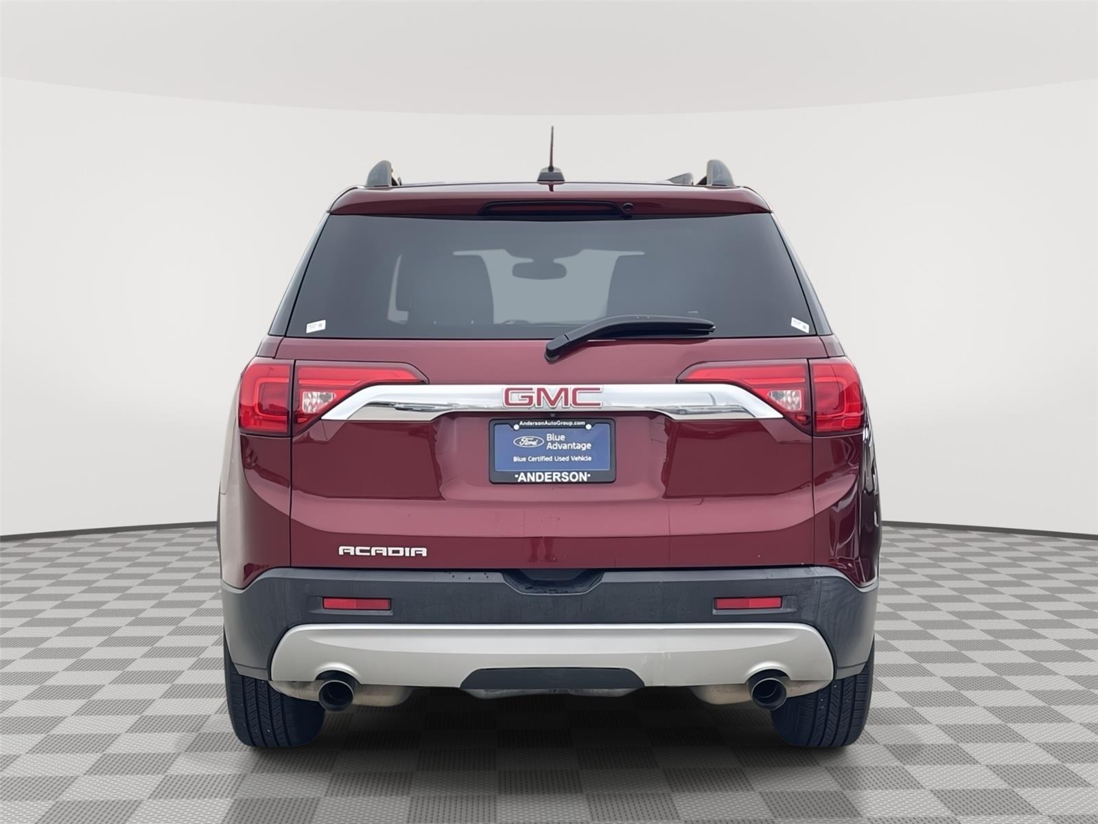 Vehicle photo 8
