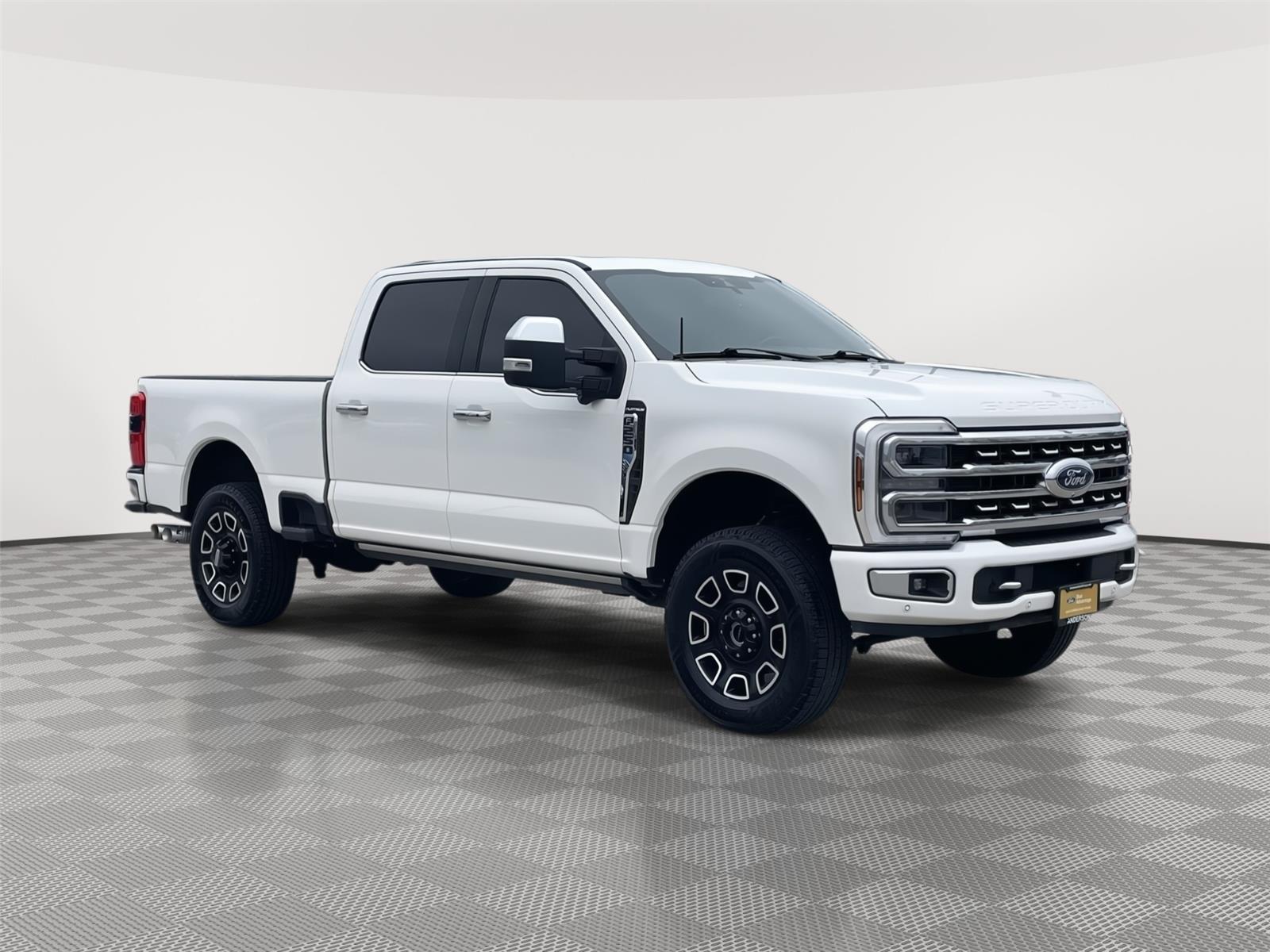 Vehicle photo 5