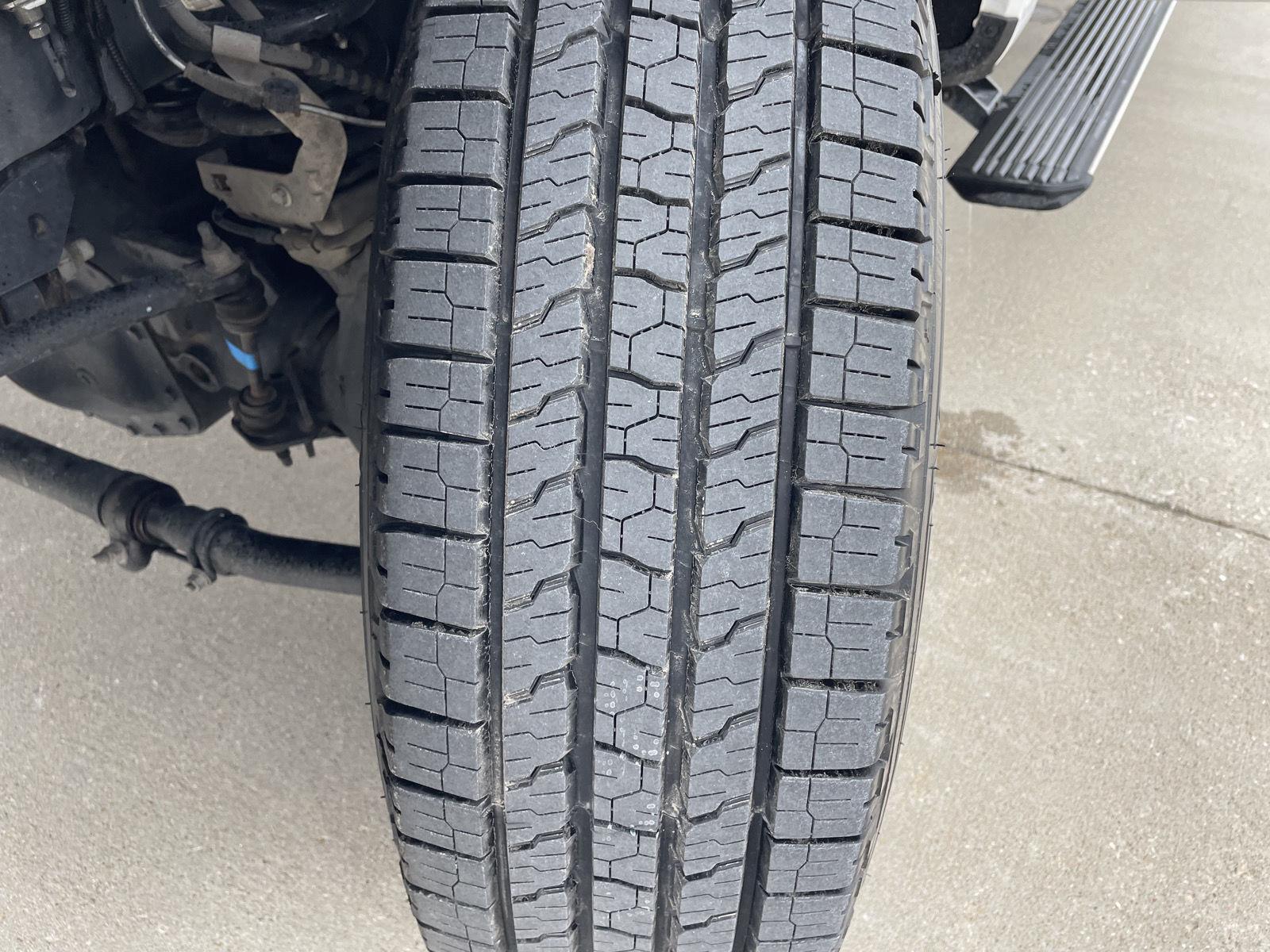 Vehicle photo 11