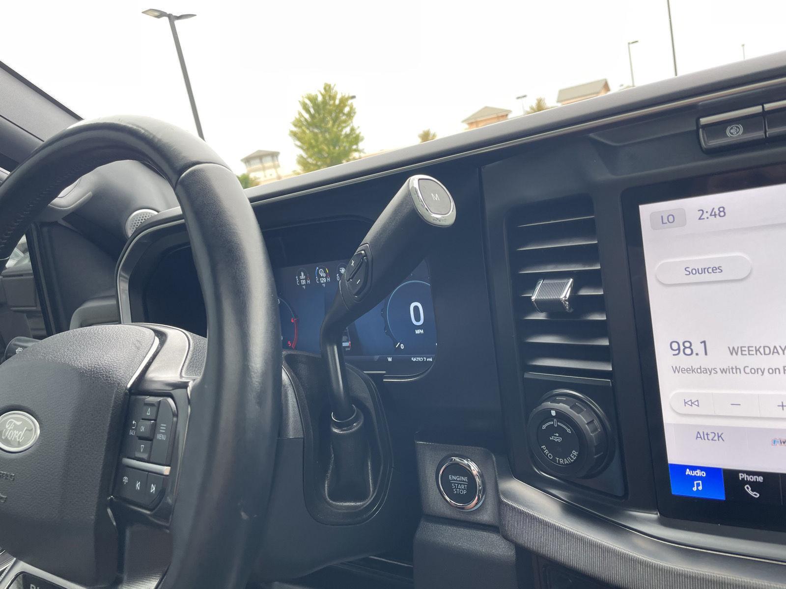 Vehicle photo 38